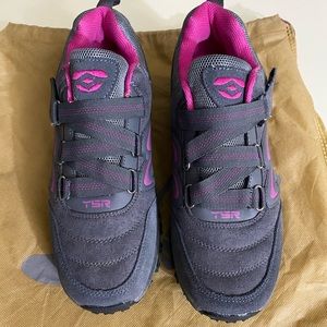 Women shoes size 7.5